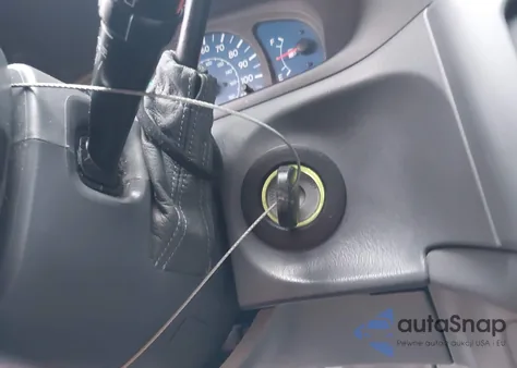 2001 Toyota Sienna Le from USA, damaged, VIN 4T3ZF13CX1U405247